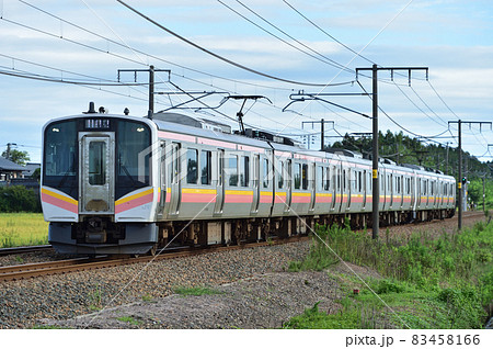 信越本線　帯織－見附　JR東日本　E129系　B2編成（新潟） 83458166