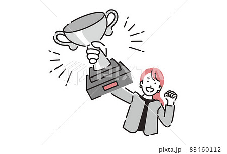 人物 トロフィーを持つビジネスパーソン女性 83460112