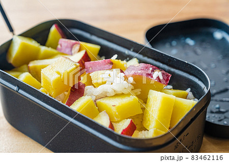 メスティンて炊いたさつまいもご飯 メスティンて炊いたさつまいもご飯 83462116