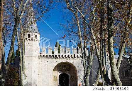 The main entrance gate of Salutation, Topkapi Palace, Istanbul, Turkey 83468166