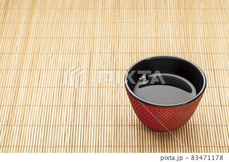 Japanese cup of tea 83471178