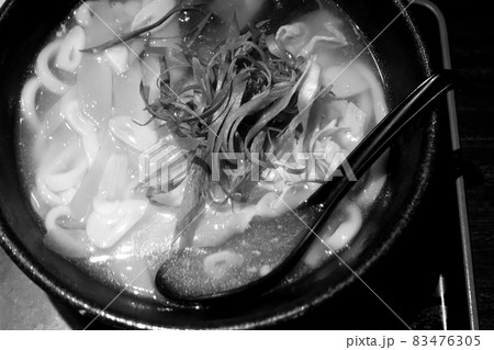 うどん うどん 83476305