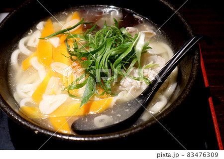 うどん うどん 83476309