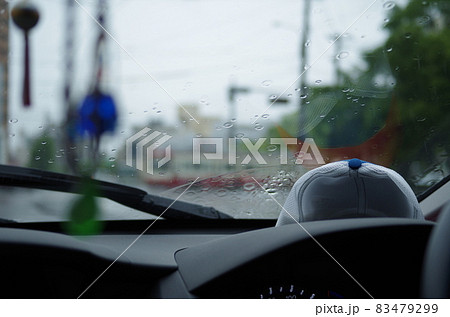 雨のドライブ 83479299
