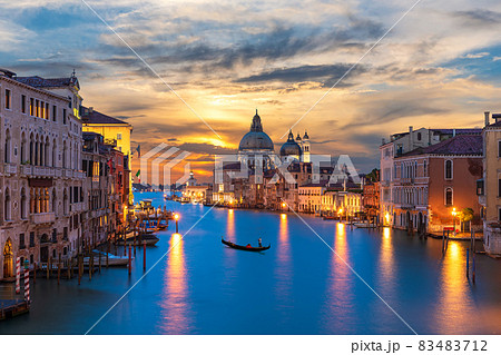 Grand Canal of Venice with a lonely gandolier at sunset, Italy 83483712