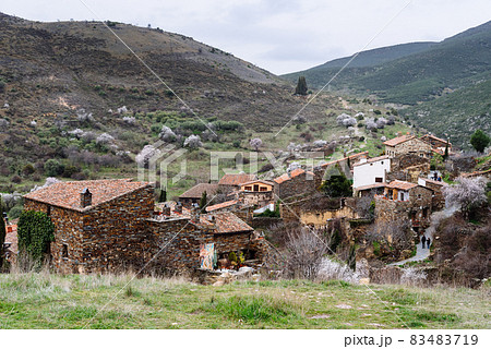 View of the old and touristic village of Patones View of the old and touristic village of Patones 83483719