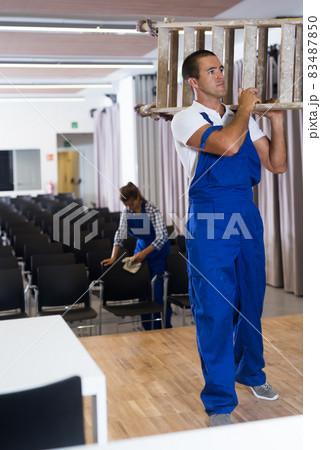 Workers in process of repair hall Workers in process of repair hall 83487850