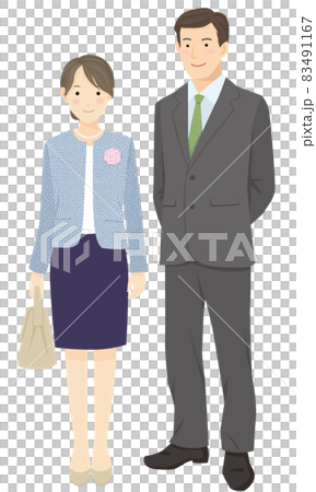 スーツ姿の男性と女性、学校行事の保護者 83491167