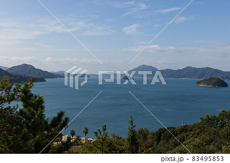 日本の広島県の大久野島の古くて美しい建物と風景 日本の広島県の大久野島の古くて美しい建物と風景 83495853