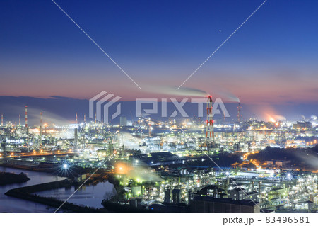 岡山_水島石油コンビナートの工場夜景 岡山_水島石油コンビナートの工場夜景 83496581