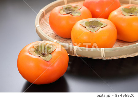 柿 柿 83496920