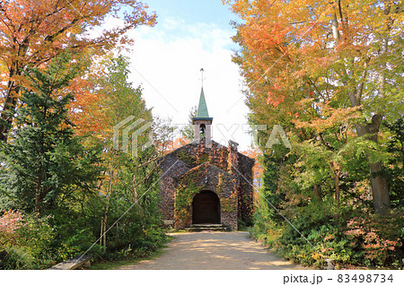 安曇野 秋の碌山美術館 安曇野 秋の碌山美術館 83498734