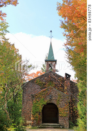 安曇野　秋の碌山美術館 83498778