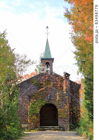 安曇野　秋の碌山美術館 83498779