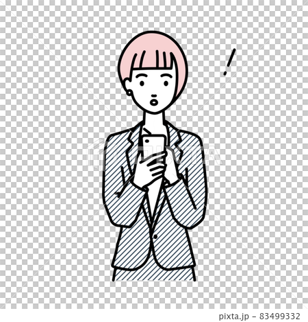 立ってスマートフォンを操作して何かに気づいて驚いたスーツの女性 83499332