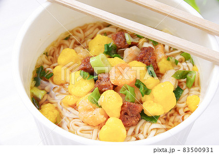 カップラーメン カップラーメン 83500931