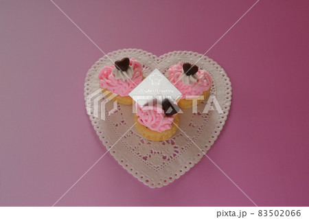 苺のモンブランのスイーツデコ 83502066