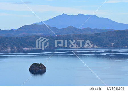 摩周湖と斜里岳 83506801