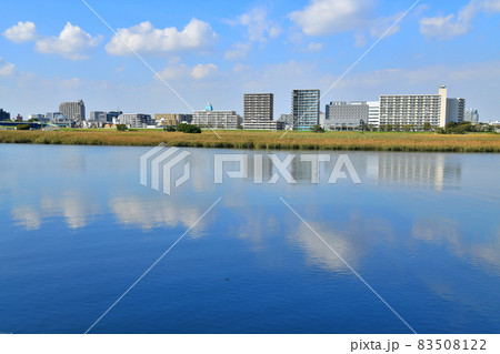 六郷橋/多摩川方面を下流より望む(東京都大田区)【2021.10】 六郷橋/多摩川方面を下流より望む(東京都大田区)【2021.10】 83508122