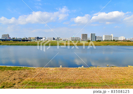六郷橋／多摩川方面を下流より望む(東京都大田区)【2021.10】 83508125