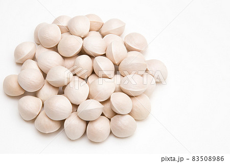 ギンナン　実　コピースペース 83508986