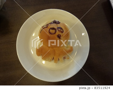 手作りのタコさんチョコパン 83511924