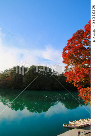 秋の五色沼・毘沙門沼（福島県・北塩原村） 83513306