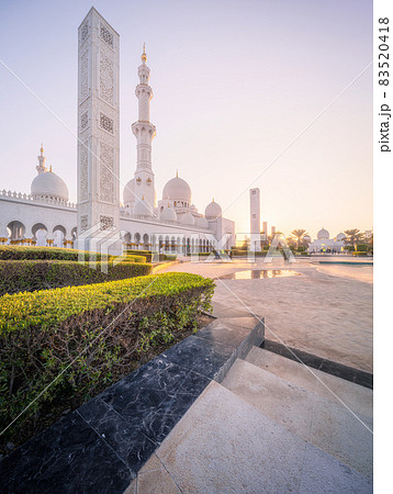 Sheikh Zayed Grand Mosque in Abu-Dhabi, UAE Sheikh Zayed Grand Mosque in Abu-Dhabi, UAE 83520418