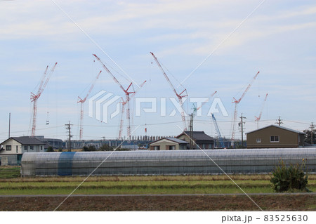大規模倉庫の建設現場 大規模倉庫の建設現場 83525630