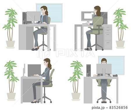 オフィスでパソコン作業をする女性 オフィスでパソコン作業をする女性 83526856