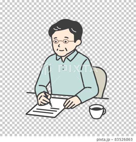 手紙を書いているシニア男性 手紙を書いているシニア男性 83526863
