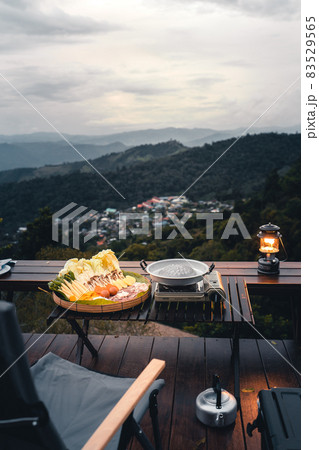 Barbecue and pan-roasted meat 83529565