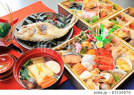 新年のおせち料理 83530970