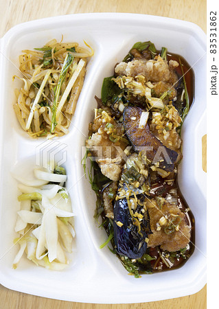美味しい油淋鶏弁当 83531862