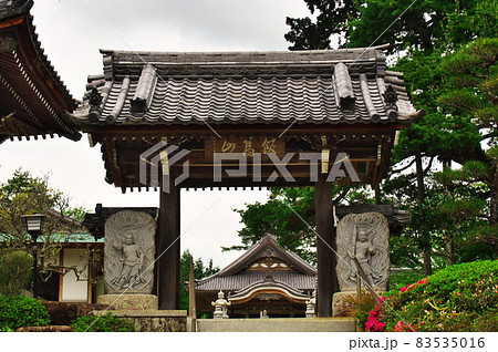 飯高観音（萬勝寺）の山門 ：恵那市 83535016
