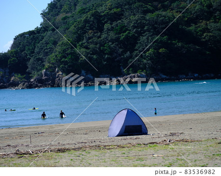 高知東洋町白浜海岸とテント 83536982