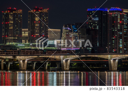 Seoul night cityscape view and the Han river, South Korea travel 83543318