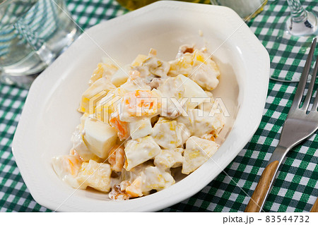 Salad with yogurt sauce Salad with yogurt sauce 83544732