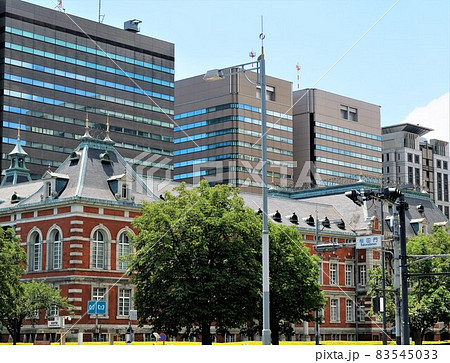 赤レンガ造りの旧法務局と裁判所 83545033
