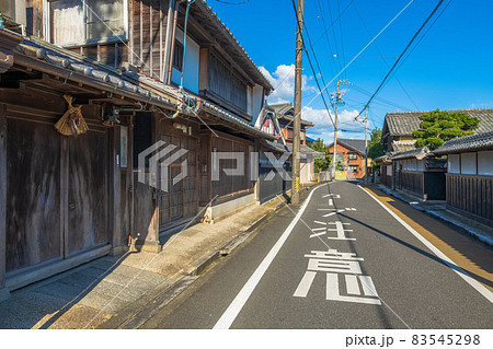 三重県松阪市　市場庄の町並み 83545298