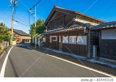 三重県松阪市　市場庄の町並み 83545319