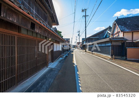 三重県松阪市　市場庄の町並み 83545320