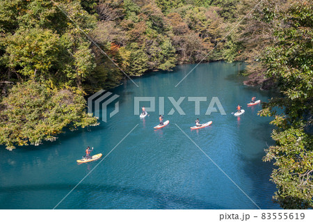 秋の四万湖 群馬県中之条町 秋の四万湖 群馬県中之条町 83555619