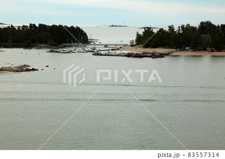 ヘルシンキの港湾風景 ヘルシンキの港湾風景 83557314