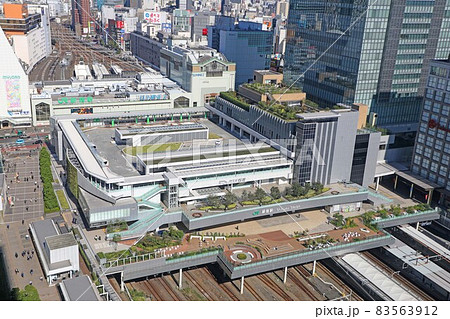 新宿駅とバスタ新宿 83563912