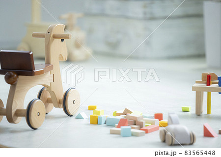 子供のおもちゃ 子供のおもちゃ 83565448