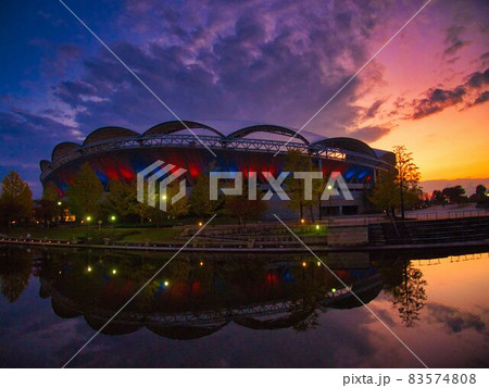 新潟市 夕方の鳥屋野潟スポーツ公園 83574808