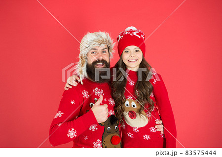 Merry christmas. Welcoming 2020. Father and daughter Merry christmas. Welcoming 2020. Father and daughter 83575444