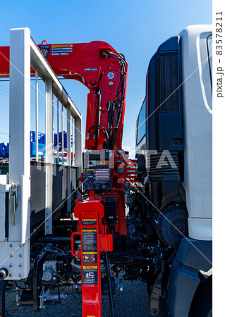 ユニック車　トラッククレーン 83578211
