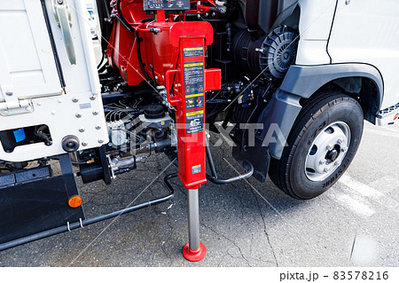 ユニック車　トラッククレーン 83578216